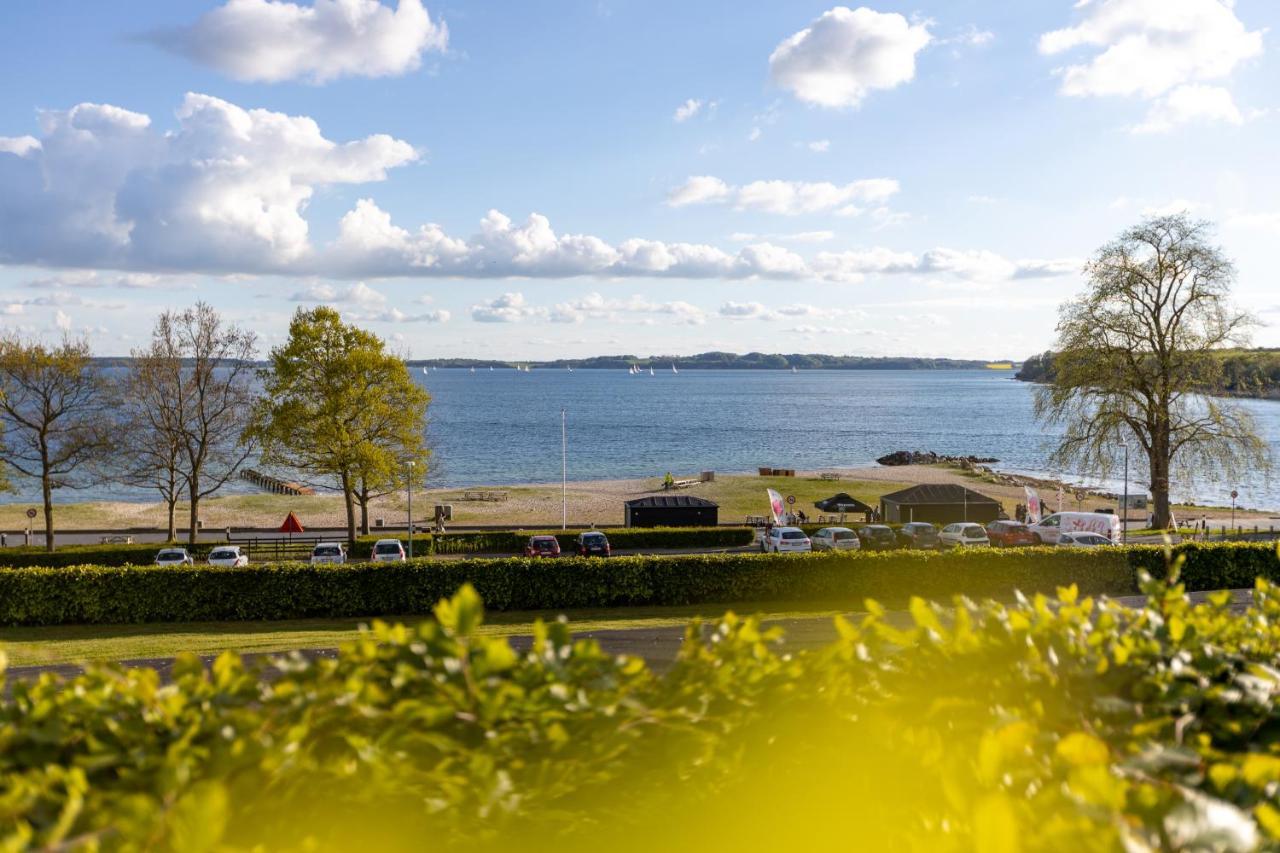 Hotel Sonderborg Strand Экстерьер фото